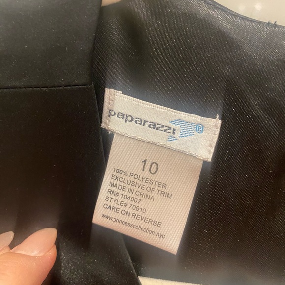 Girls formal dress good condition - Picture 5 of 7